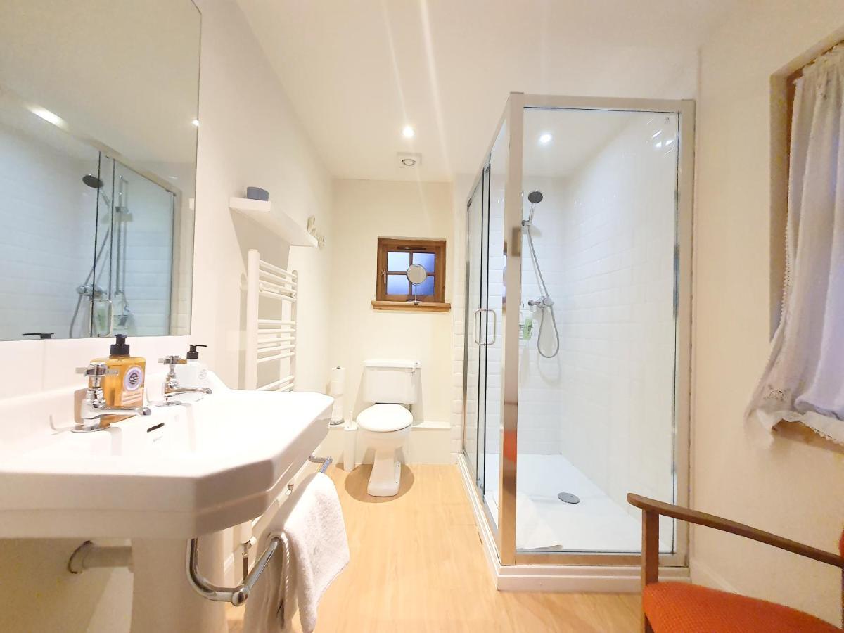 Edinburgh 2-Bedroom Cottage With Parking - Ground Floor מראה חיצוני תמונה